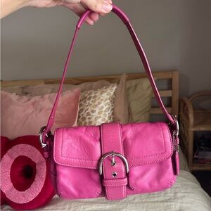 Hot Pink Vintage Leather coach soho shoulder bag🩷⛓️